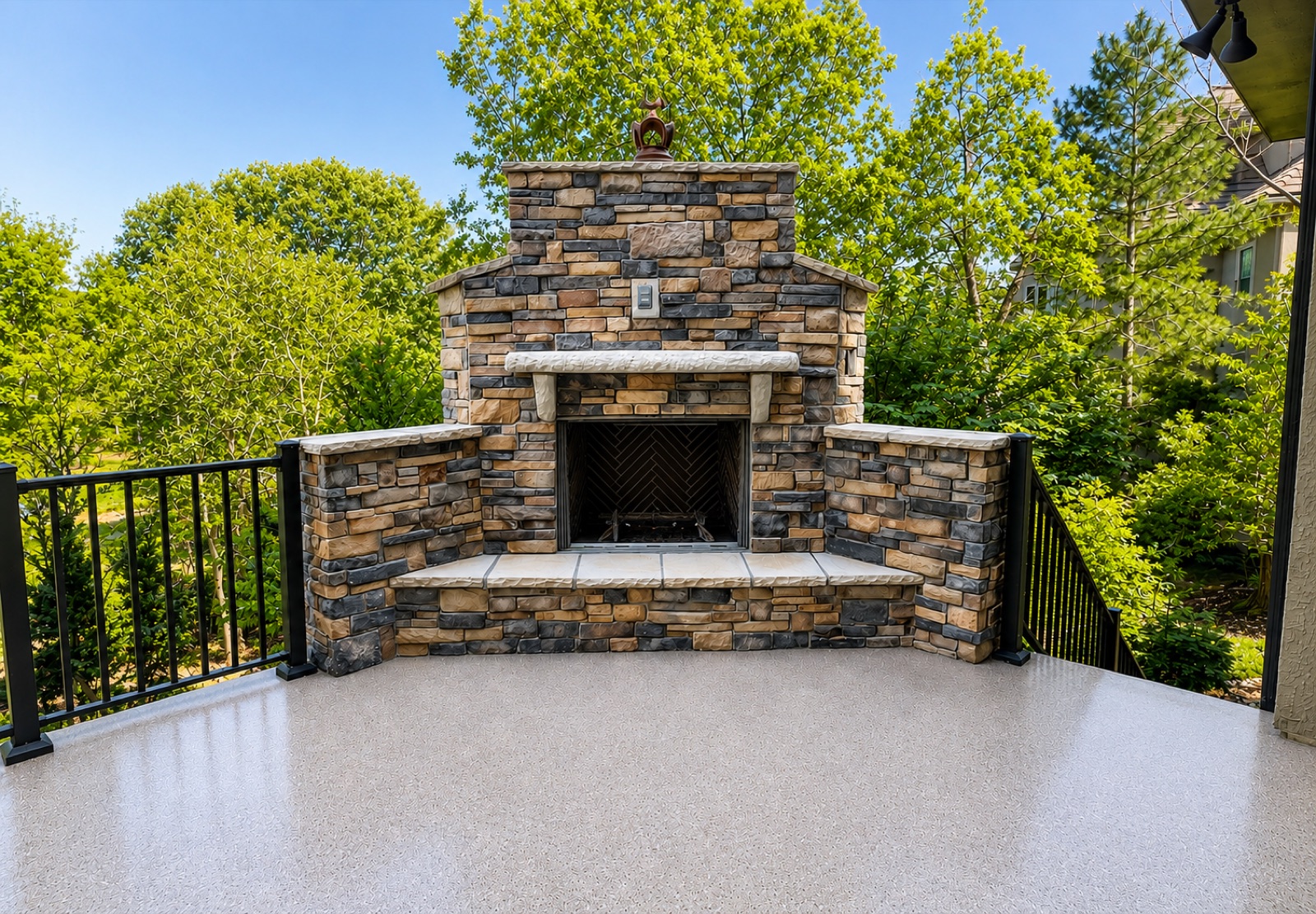 Custom deck by Thrive Renovation